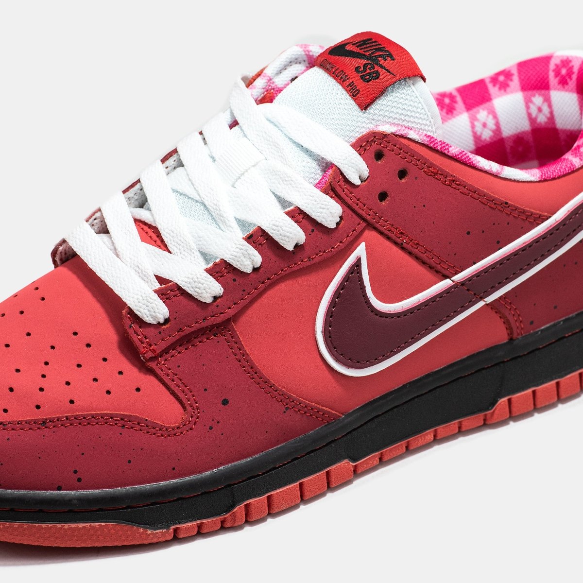 Nike SB Dunk Low Red Lobster - oceanhype - 