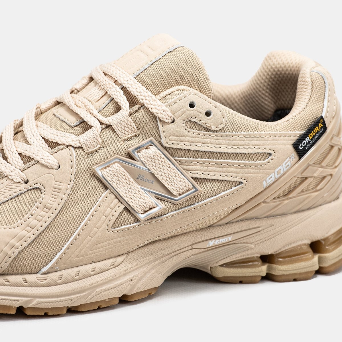 New Balance 1906 Cordura Beige - oceanhype - 