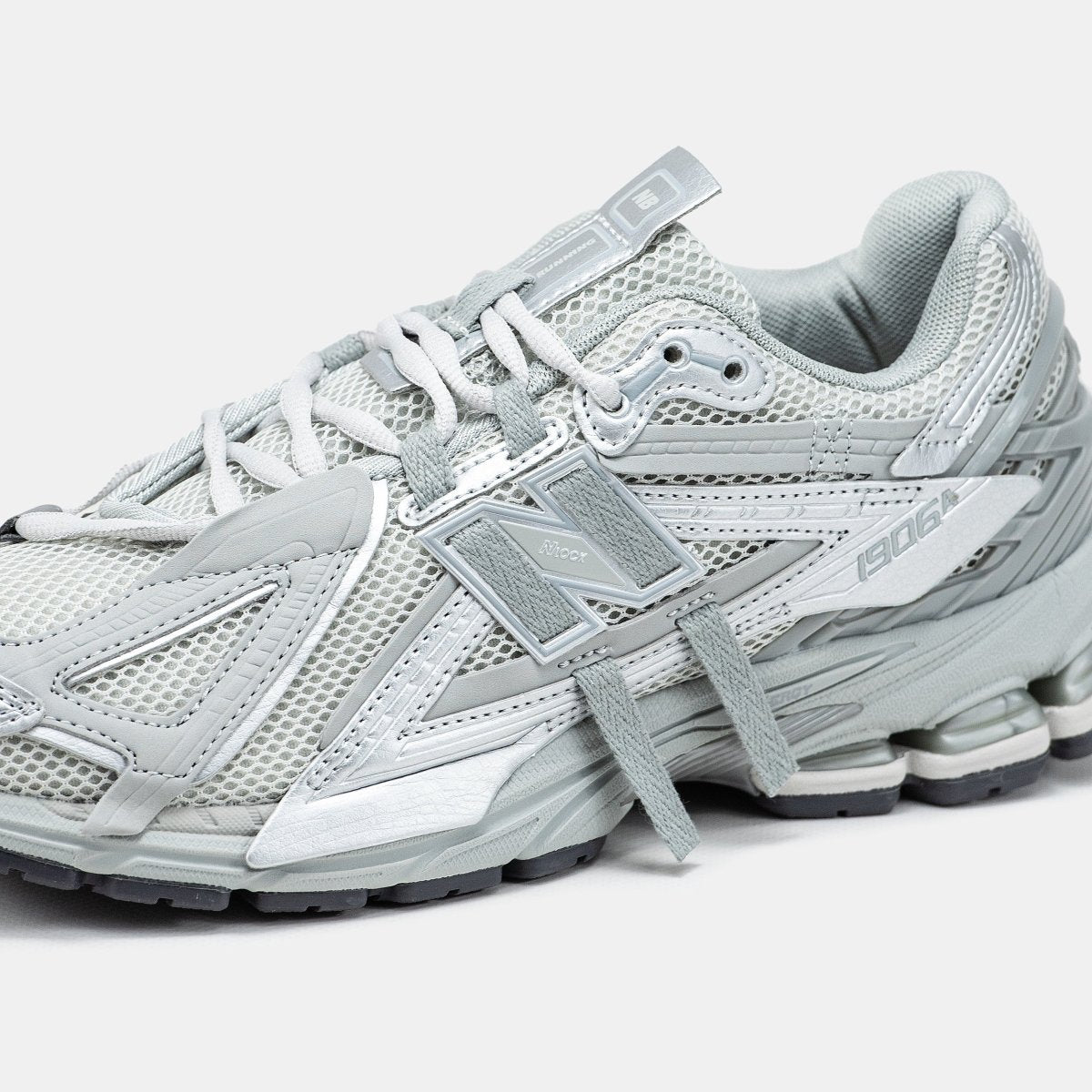 New Balance 1906A Grey Silver Metallic - oceanhype - 