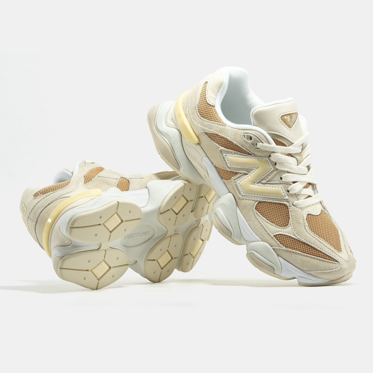 New Balance 9060 Beige - oceanhype - 