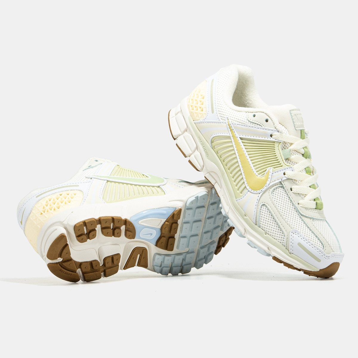 Nike Zoom Vomero 5 Sail Buff Gold Cream Sea - Glass - oceanhype - 