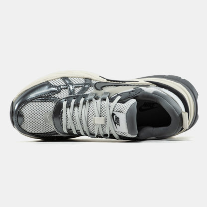 Nike V2K Runtekk Summit White Metalic Silver - oceanhype - 
