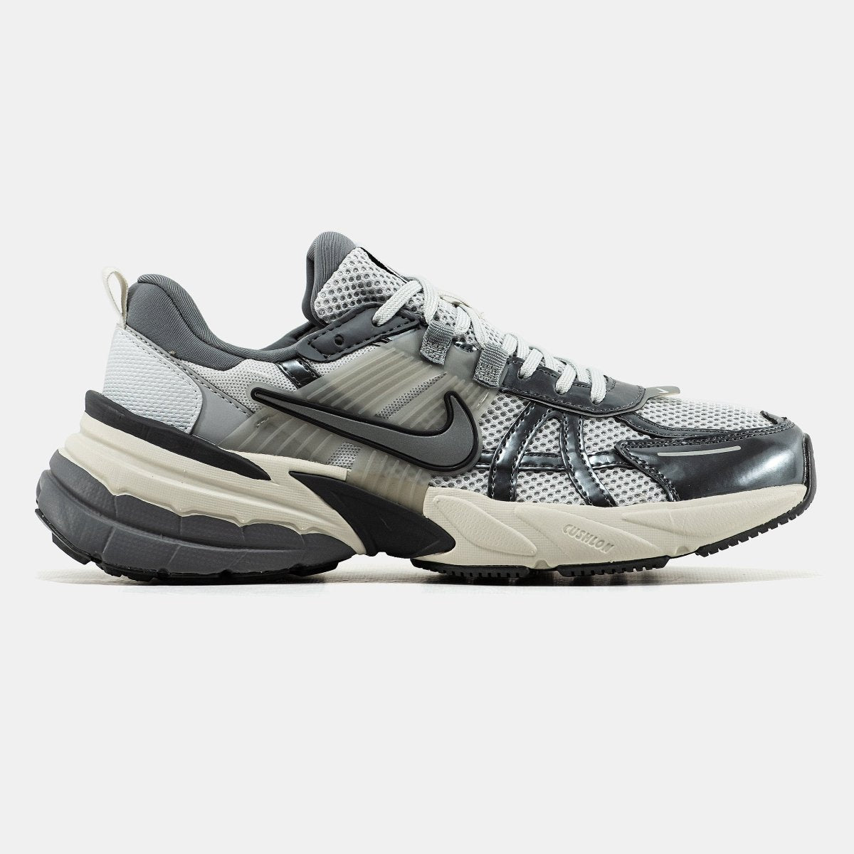 Nike V2K Runtekk Summit White Metalic Silver - oceanhype - 