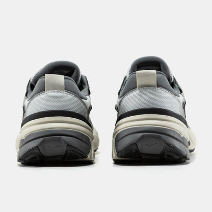 Nike V2K Runtekk Summit White Metalic Silver - oceanhype - 