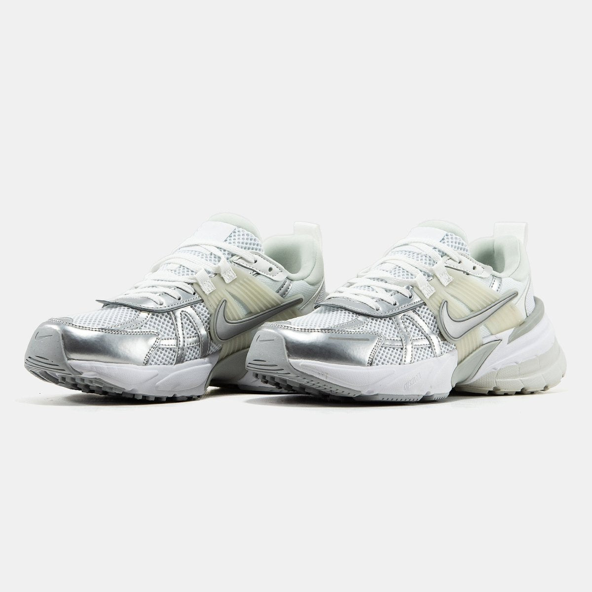 Nike V2K Runtekk White Metallic - oceanhype - 