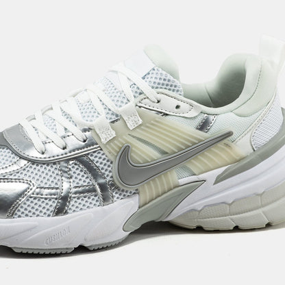 Nike V2K Runtekk White Metallic - oceanhype - 