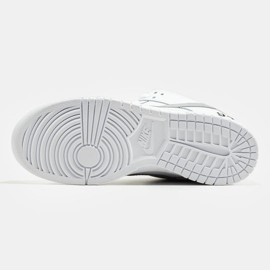 Nike SB Dunk Low x Supreme White Grey - oceanhype - 