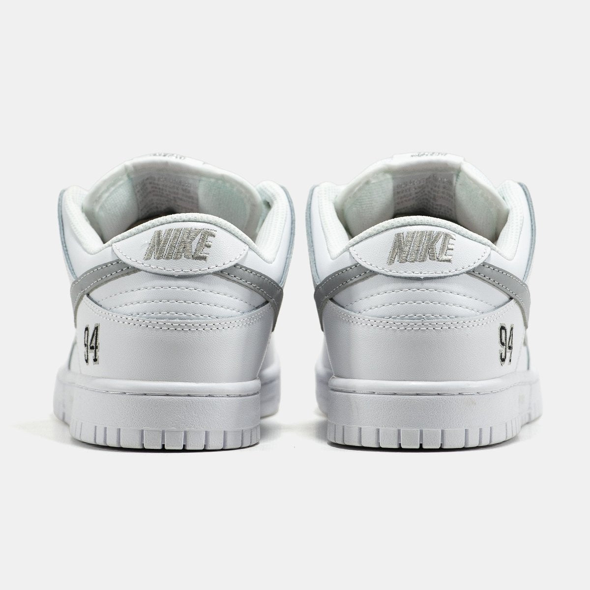 Nike SB Dunk Low x Supreme White Grey - oceanhype - 