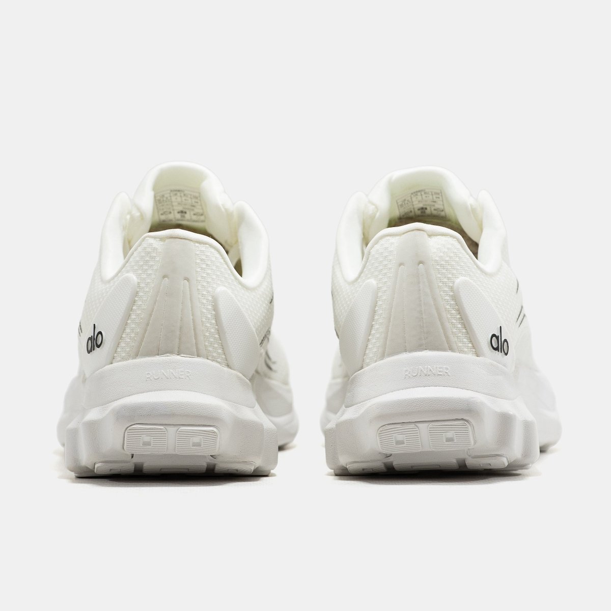 Alo Yoga Runner White Black - oceanhype - 