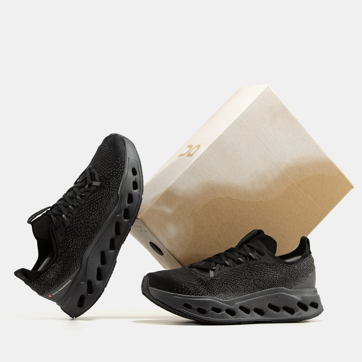 On Cloudsurfer Black - oceanhype - 