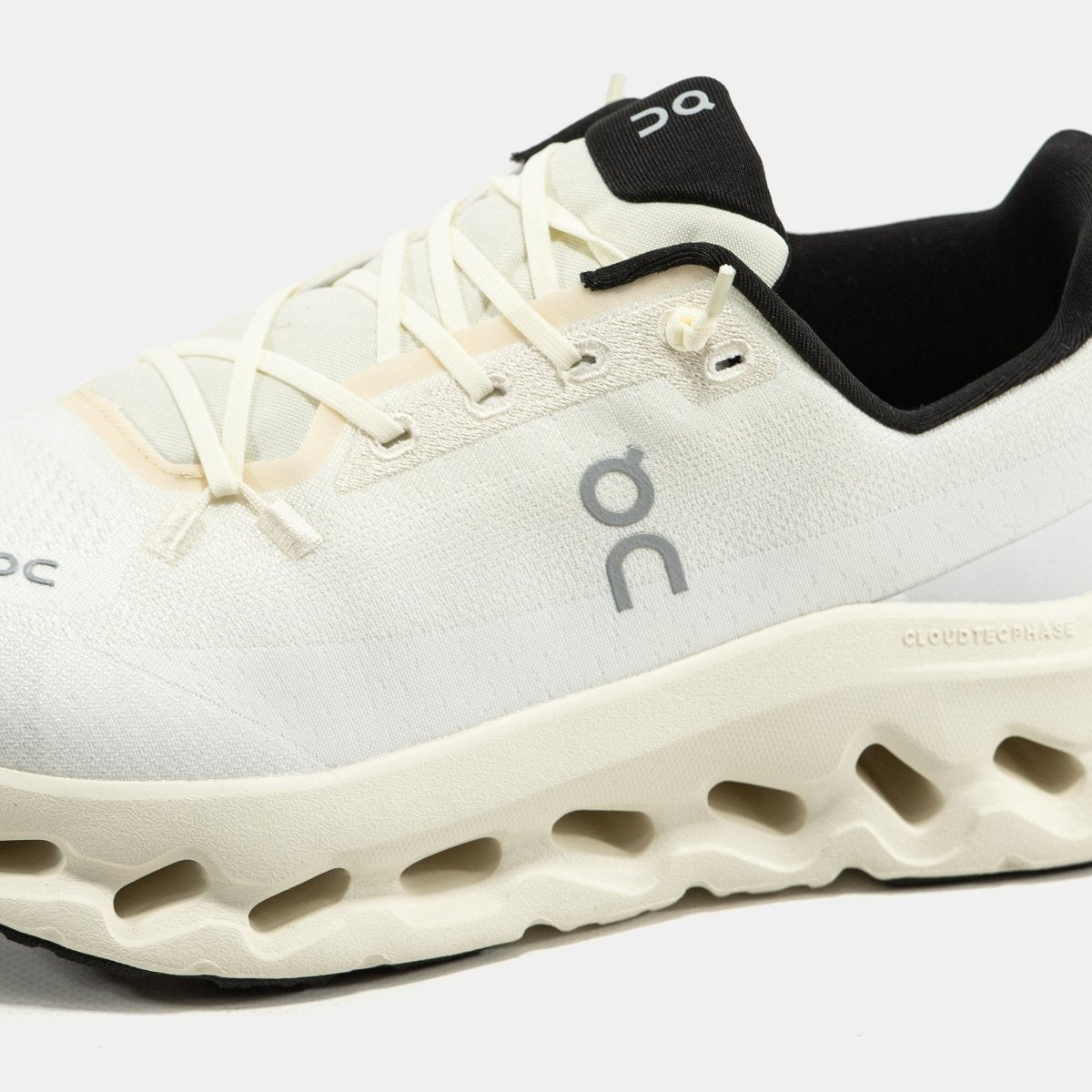 On Cloudtilt White Beige - oceanhype - 