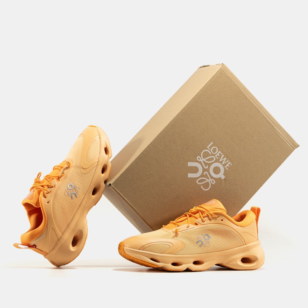 On Cloudsolo x Loewe Orange - oceanhype - 