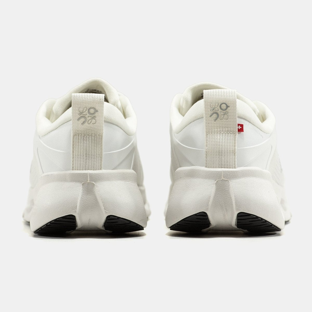 On Cloudsolo x Loewe White - oceanhype - 