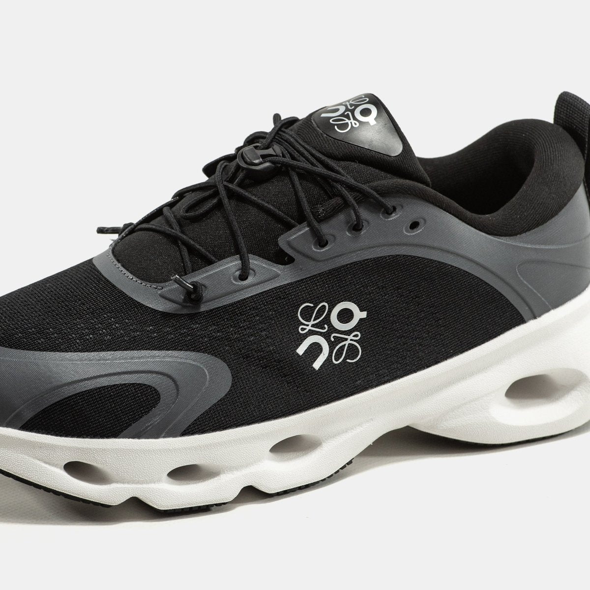 On Cloudsolo x Loewe Black White - oceanhype - 