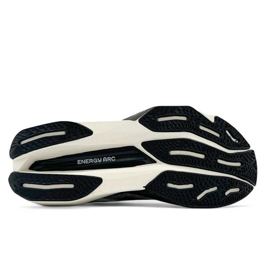 New Balance FuelCell Rebel V4 White Black - oceanhype - 