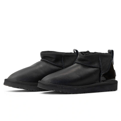 UGG Ultra Mini Leather Black Lacquer - oceanhype - 