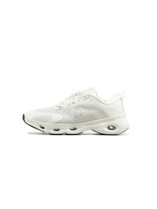 On Cloudsolo x Loewe White - oceanhype - 
