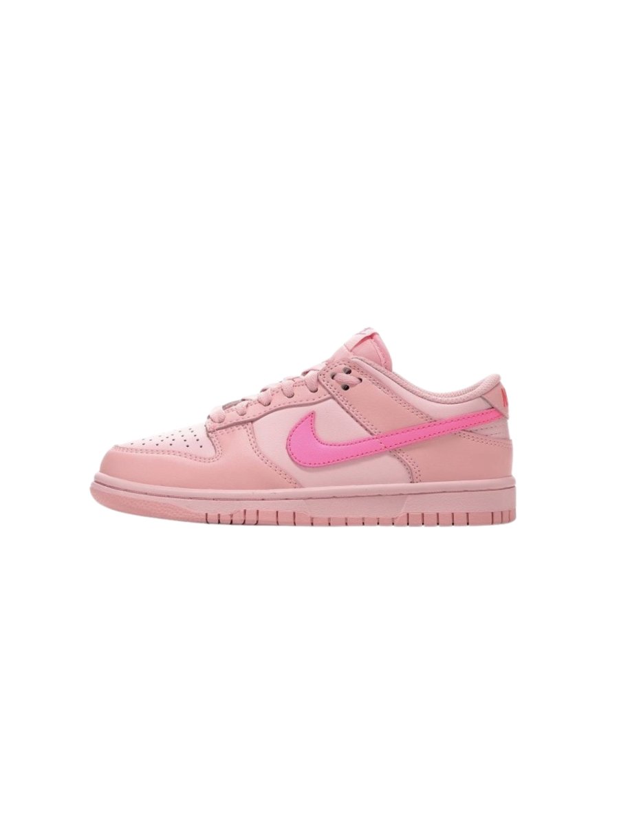 Nike SB Dunk Low Triple Pink - oceanhype - 