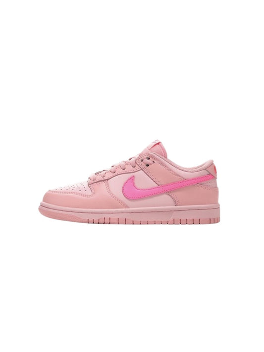 Nike SB Dunk Low Triple Pink - oceanhype - 