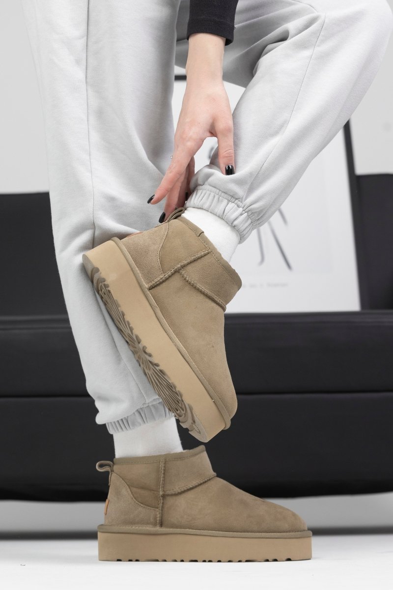 UGG Ultra Mini Platform Khaki - oceanhype - 