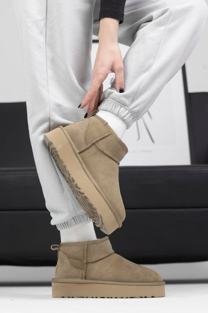 UGG Ultra Mini Platform Khaki - oceanhype - 