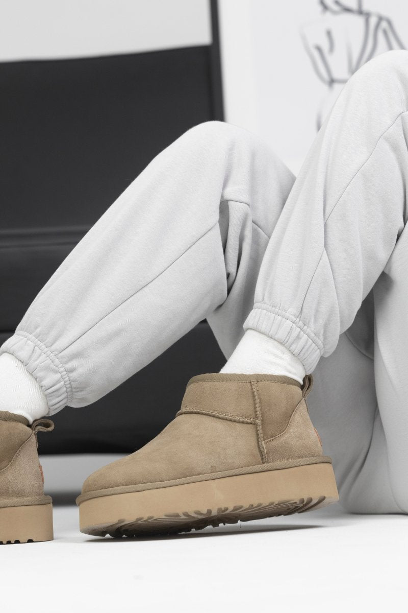 UGG Ultra Mini Platform Khaki - oceanhype - 