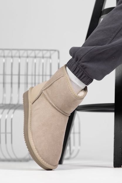 UGG Classic Mini Beige Lacquer - oceanhype - 