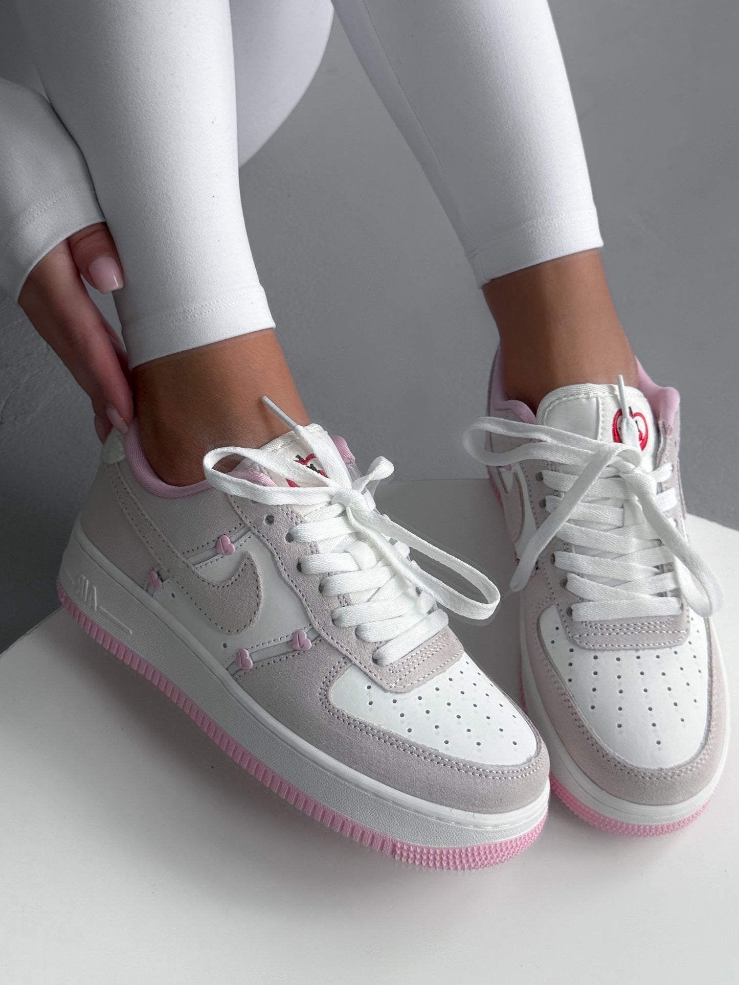 Nike Air Force 1 Low Valentine's Day 2025