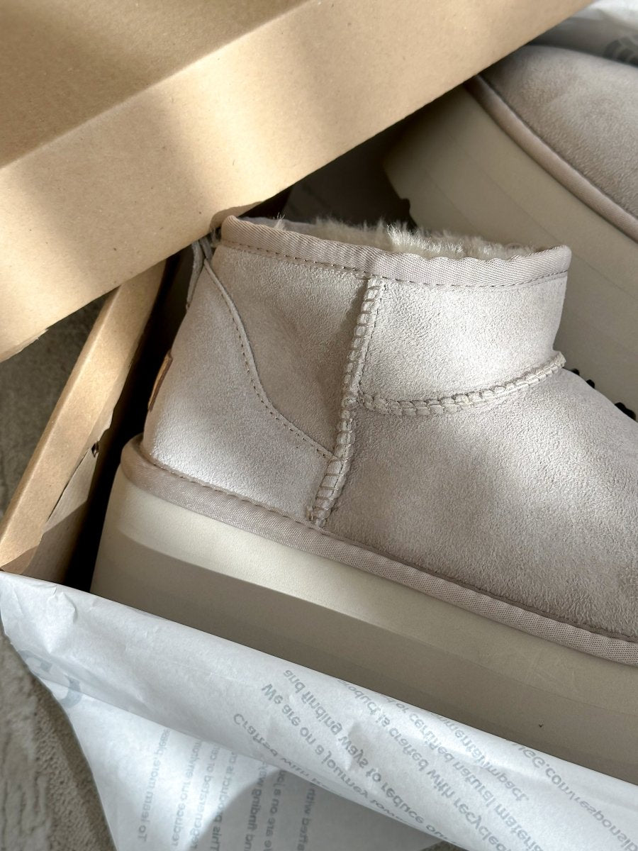 UGG Ultra Mini Platform Light Grey - oceanhype - 