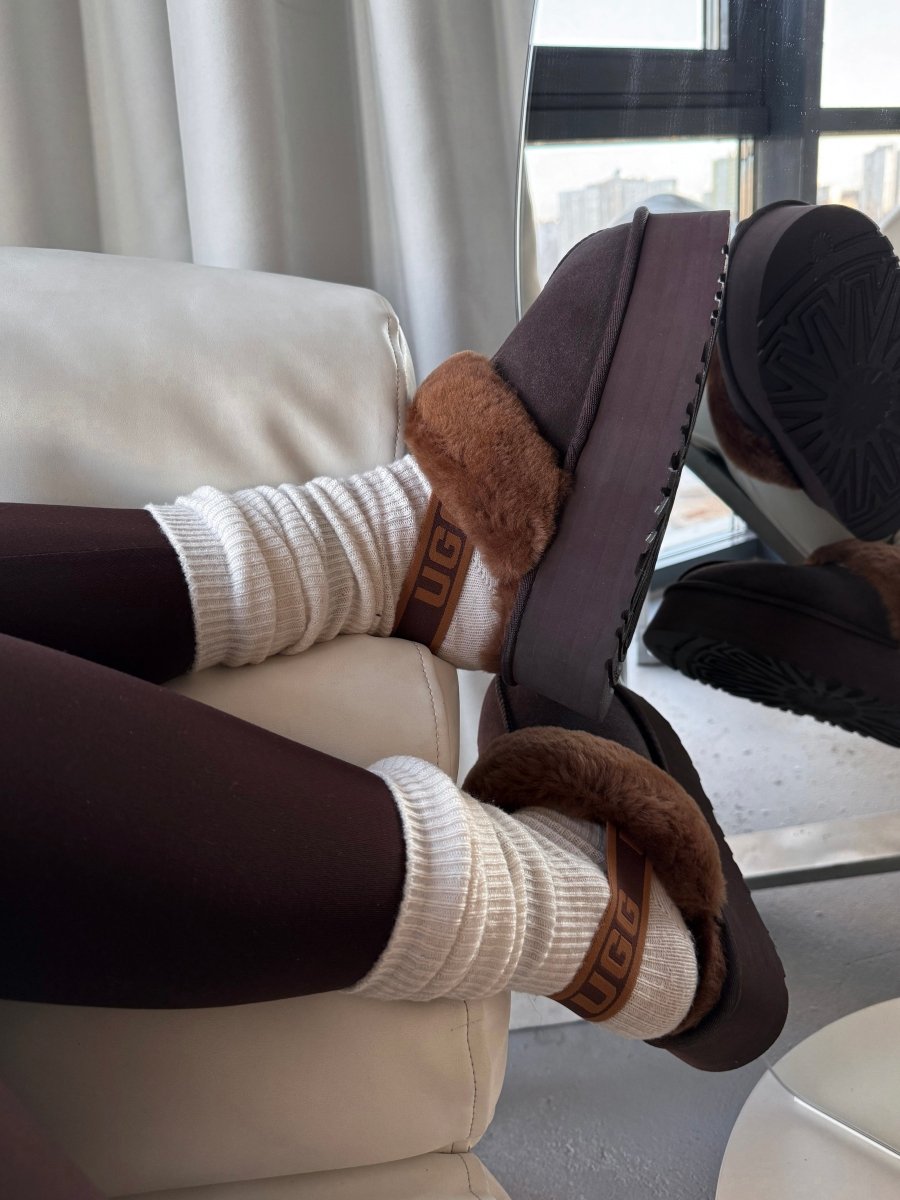 UGG Funkette Slipper Platform Chocolate - oceanhype - 