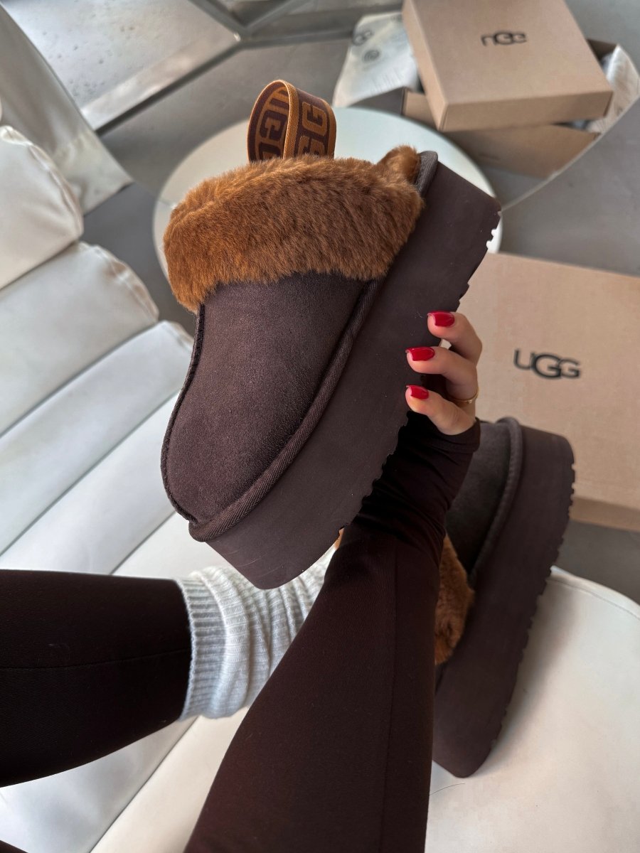 UGG Funkette Slipper Platform Chocolate - oceanhype - 