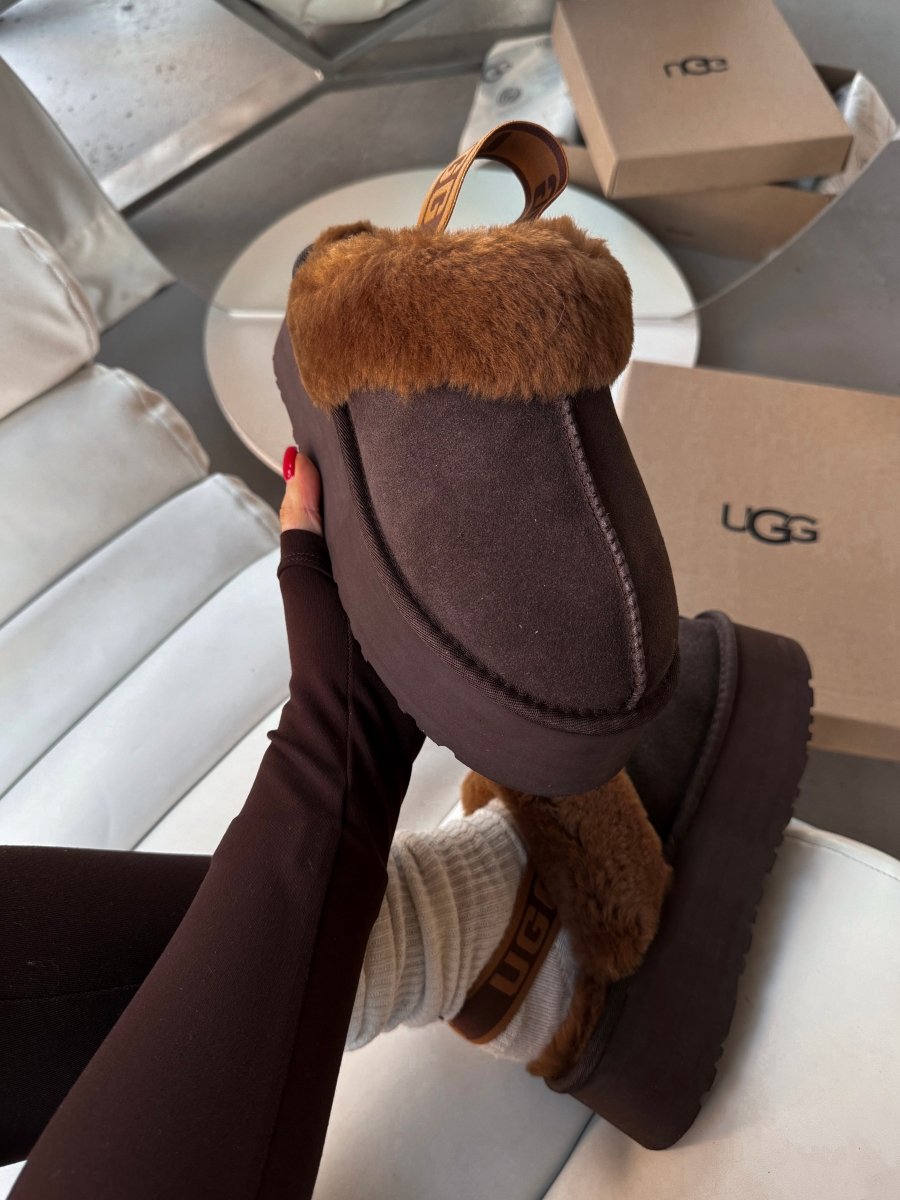 UGG Funkette Slipper Platform Chocolate - oceanhype - 