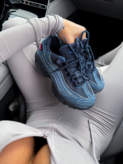 Nike Air Max 95 OG Levi’s Obsidian