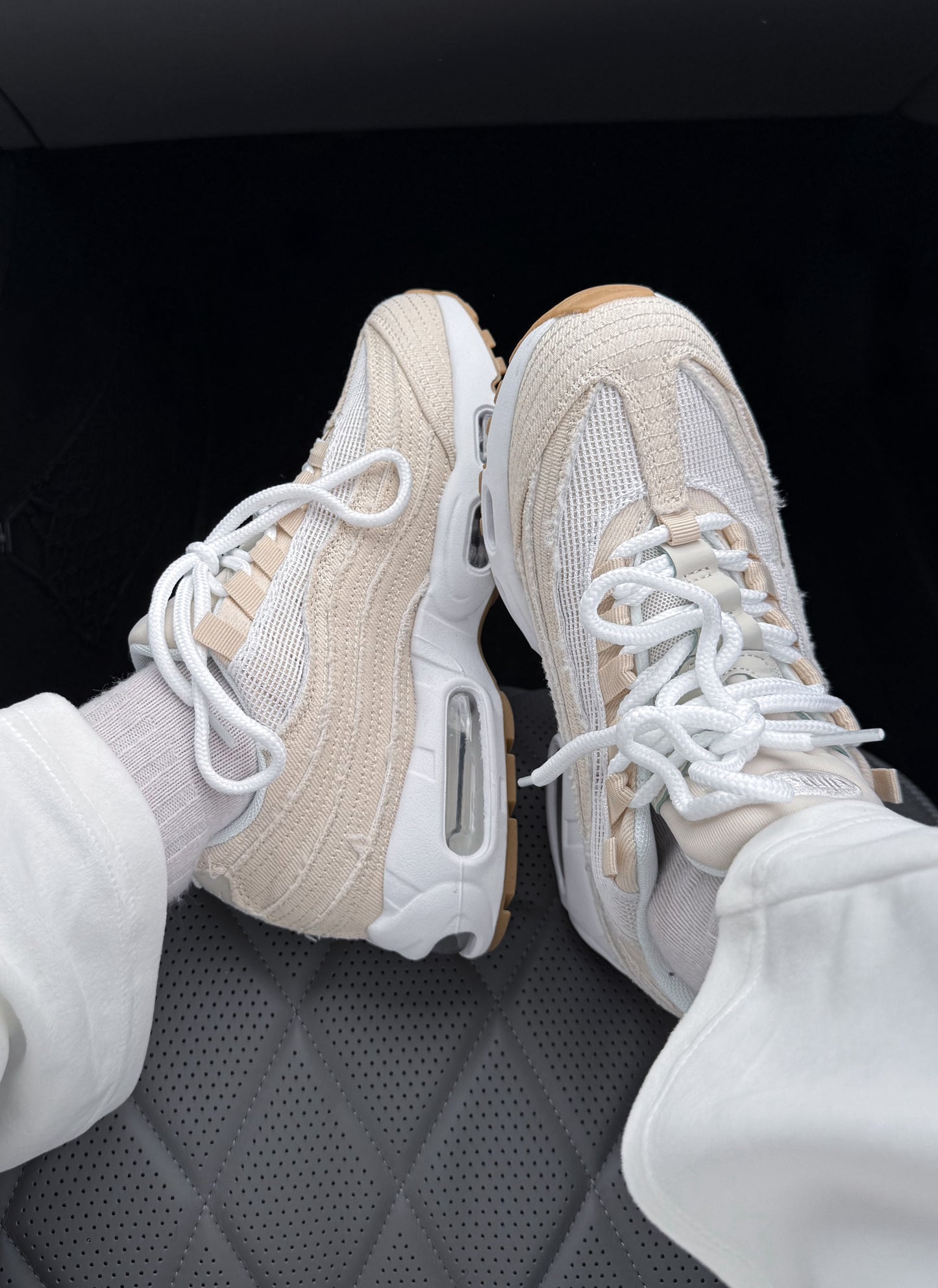Nike Air Max 95 OG Levi’s Light Orewood Brown