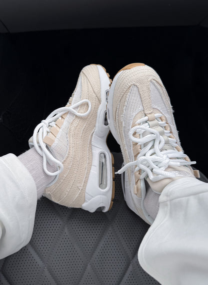 Nike Air Max 95 OG Levi’s Light Orewood Brown