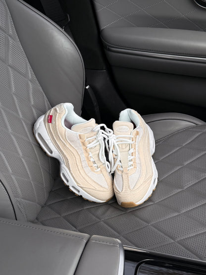 Nike Air Max 95 OG Levi’s Light Orewood Brown