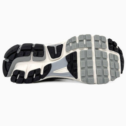 Nike Zoom Vomero 5 Grey - oceanhype - 