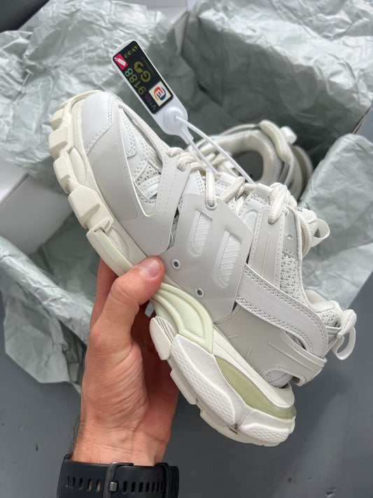 Balenciaga Track Signature White - oceanhype -
