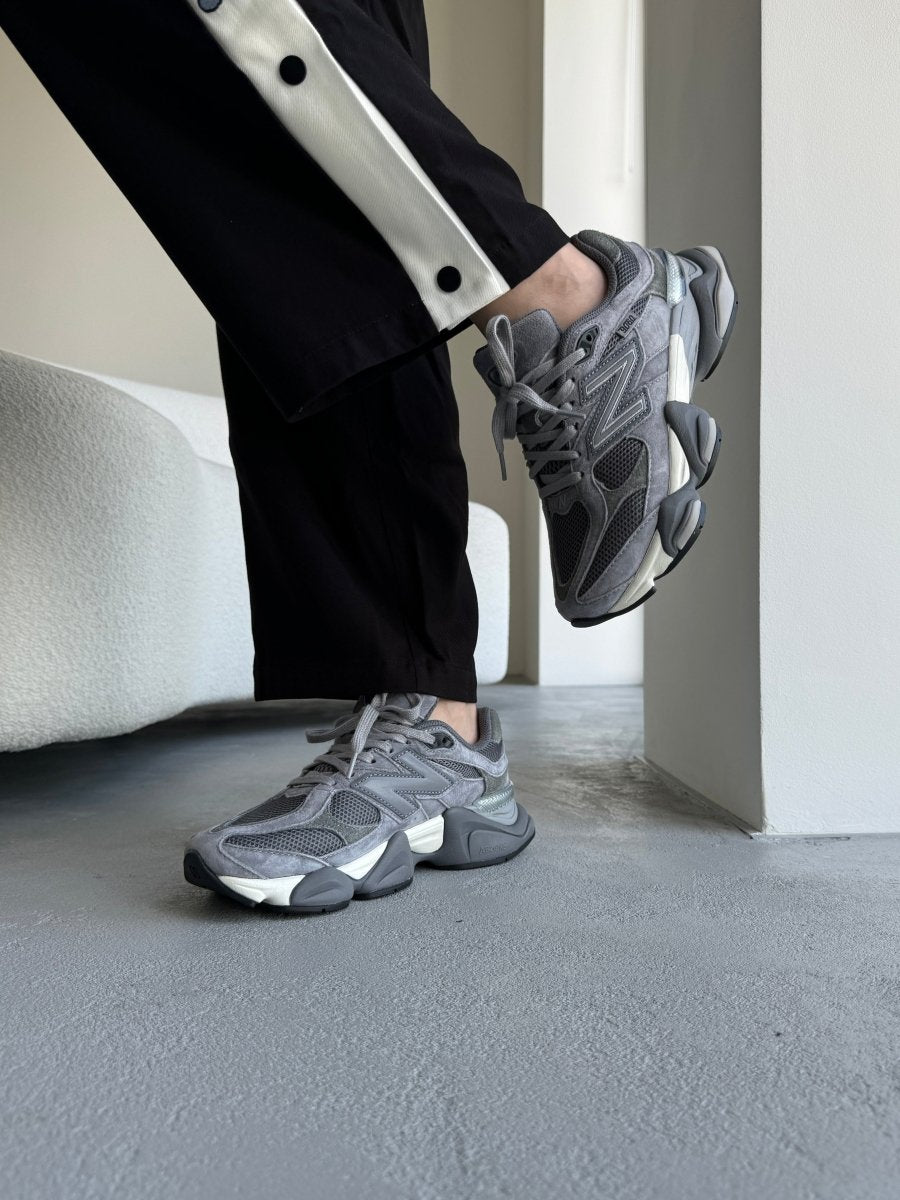 New Balance 9060 Dark Grey - oceanhype - 