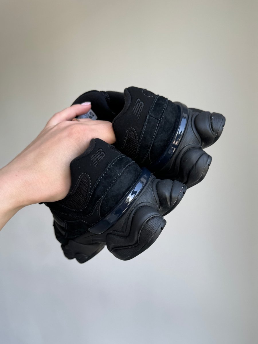 New Balance 9060 Triple Black - oceanhype - 