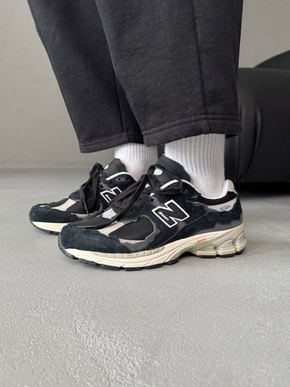 New Balance 2002R Protection Pack Black Grey - oceanhype - 