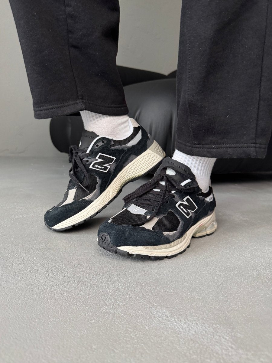 New Balance 2002R Protection Pack Black Grey - oceanhype - 