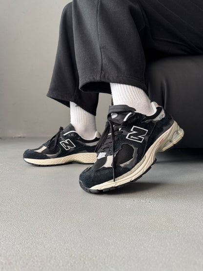 New Balance 2002R Protection Pack Black Grey - oceanhype - 