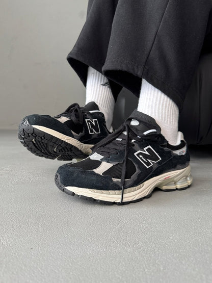 New Balance 2002R Protection Pack Black Grey - oceanhype - 