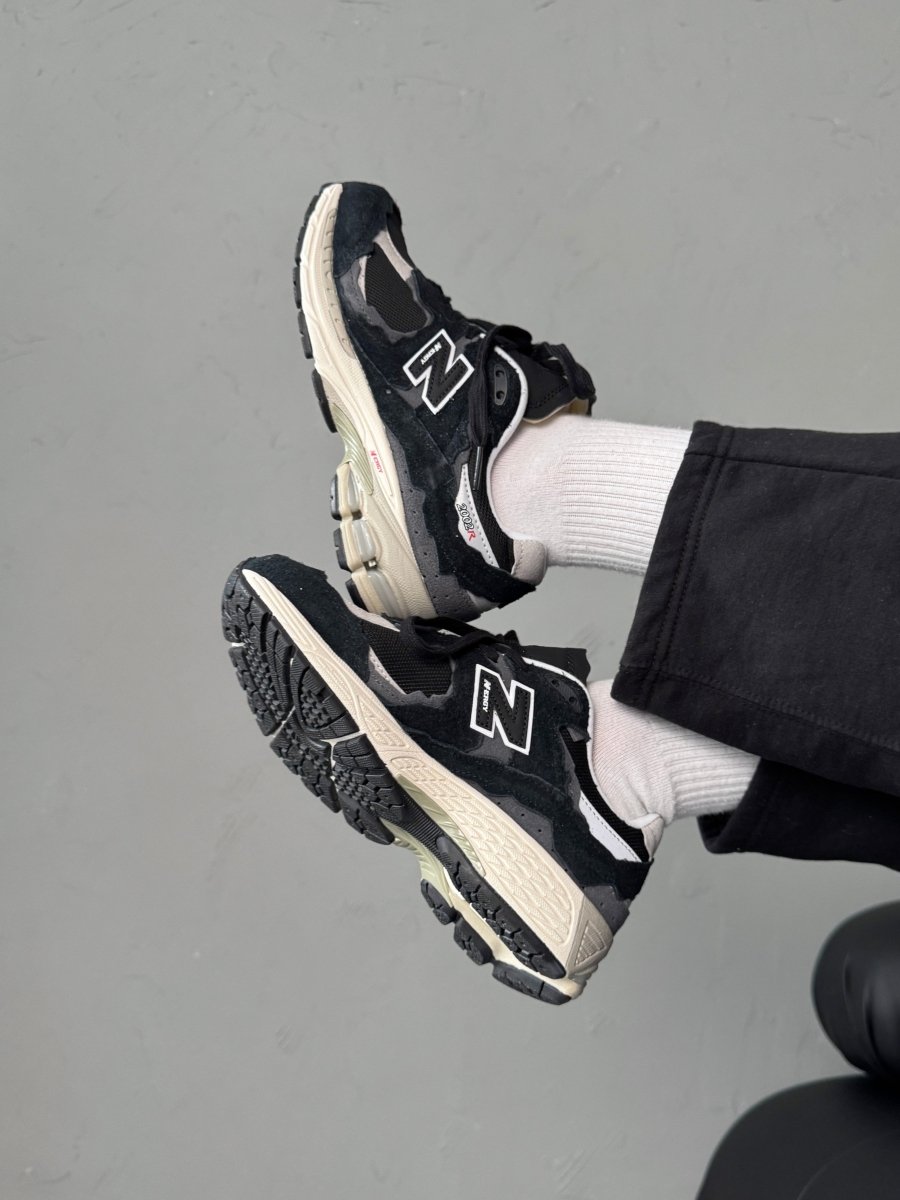 New Balance 2002R Protection Pack Black Grey - oceanhype - 