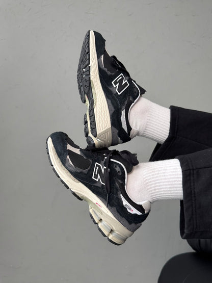 New Balance 2002R Protection Pack Black Grey - oceanhype - 
