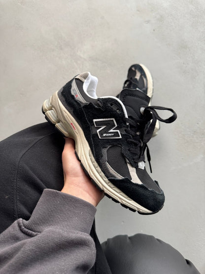 New Balance 2002R Protection Pack Black Grey - oceanhype - 