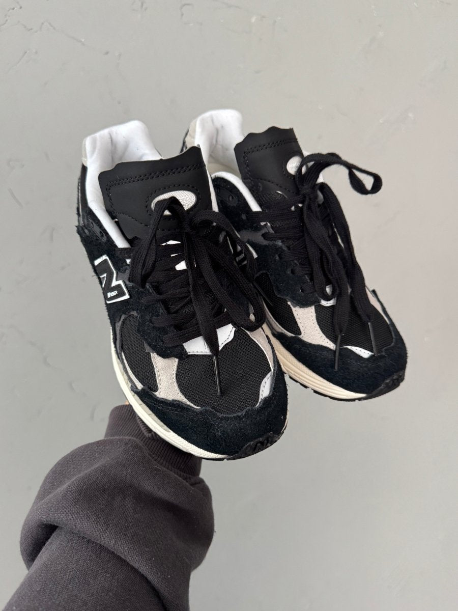 New Balance 2002R Protection Pack Black Grey - oceanhype - 