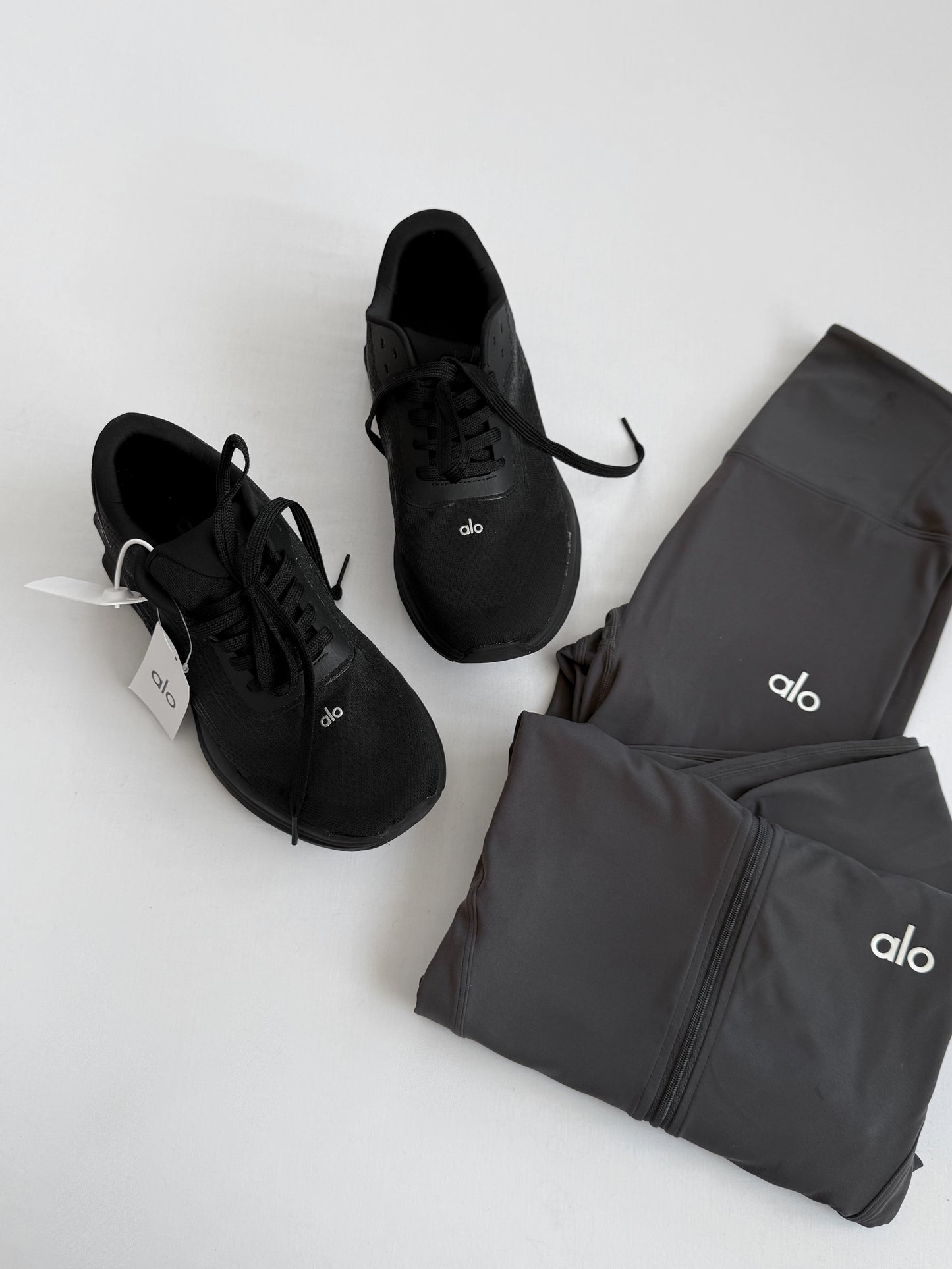 Alo Yoga Runner Preto All Black