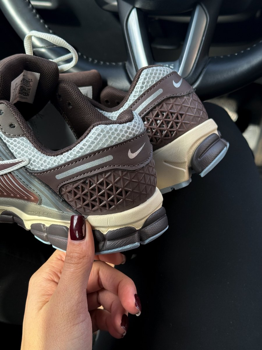 Nike Zoom Vomero 5 Brown White - oceanhype - 